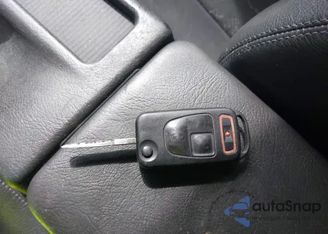 2001 Mercedes-Benz Slk 320 z USA, uszkodzony, nr VIN WDBKK65F81F185298